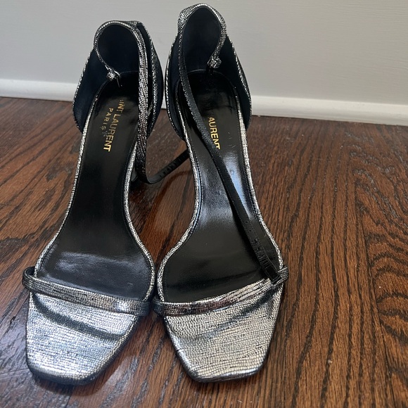 YSL heel - good height and gorgeous shoe! - Picture 2 of 4